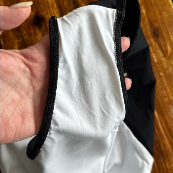 EUC Summersalt The Wave one piece swimsuit - Picture 8 of 8